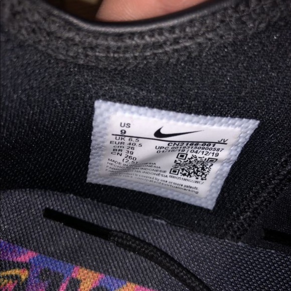 Womans Nike Airs - Picture 5 of 5